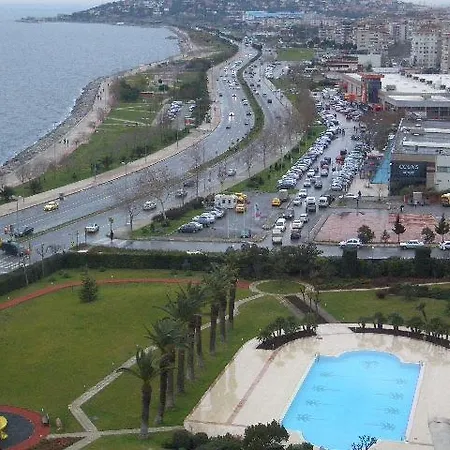 Dragos Sahil Apartment *